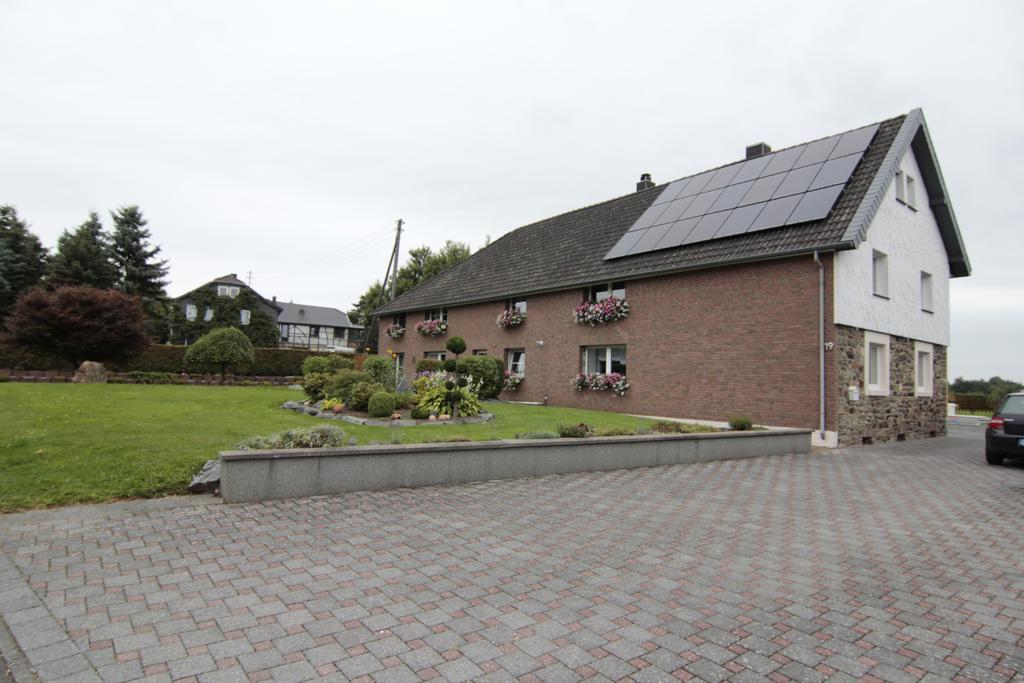 Ferienwohnung Margot Simmerath Ruang foto