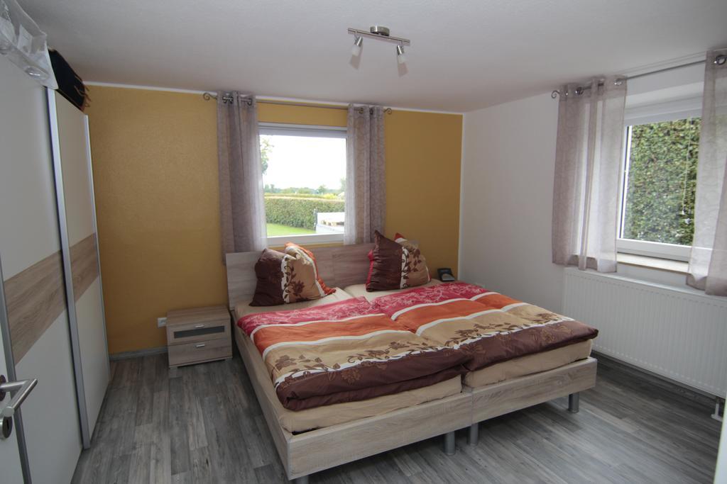 Ferienwohnung Margot Simmerath Ruang foto